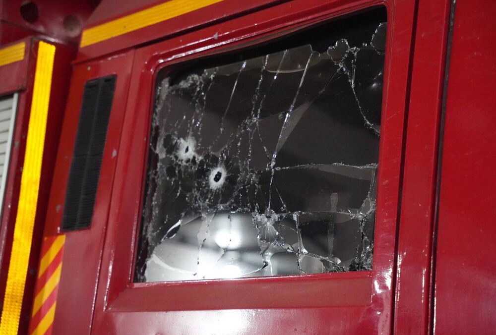 Росіяни обстріляли пожежну частину в Одесі, є постраждалі: фото