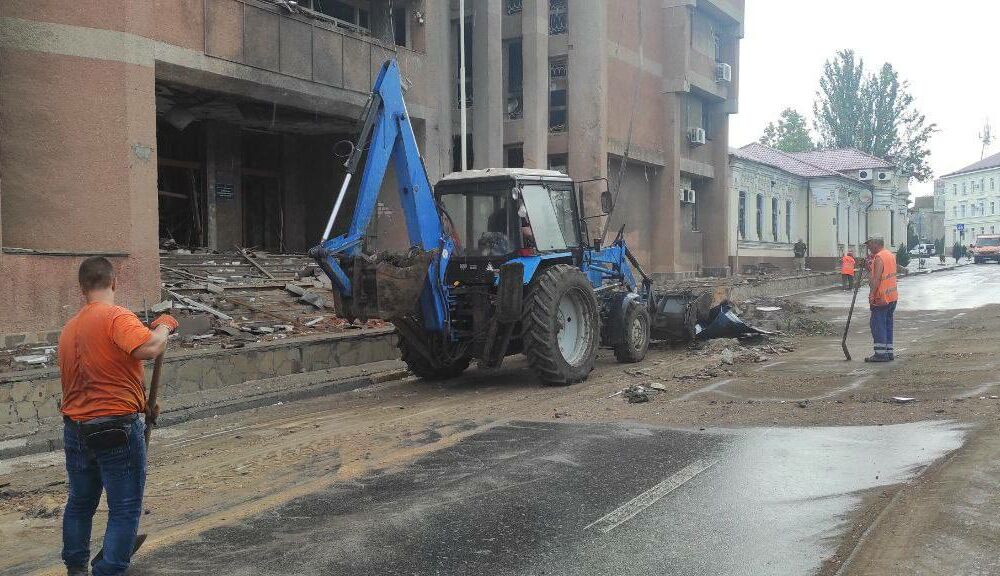 Росіяни завдали ракетного удару ще по одному університету у Миколаєві: фото Росіяни завдали ракетного удару ще по одному університету у Миколаєві: фото