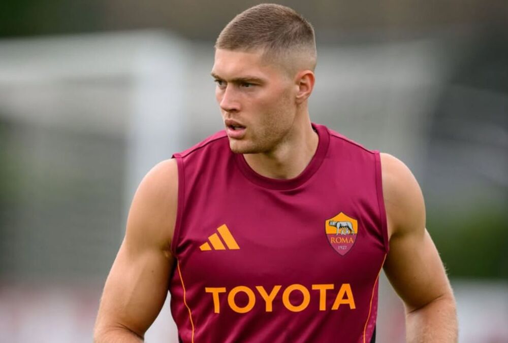 Тренер Роми розповів про роль Довбика в команді