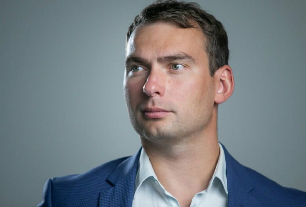 Рахманин сложил полномочия: Голос избрал нового руководителя фракции в парламенте Рахманин сложил полномочия: Голос избрал нового руководителя фракции в парламенте