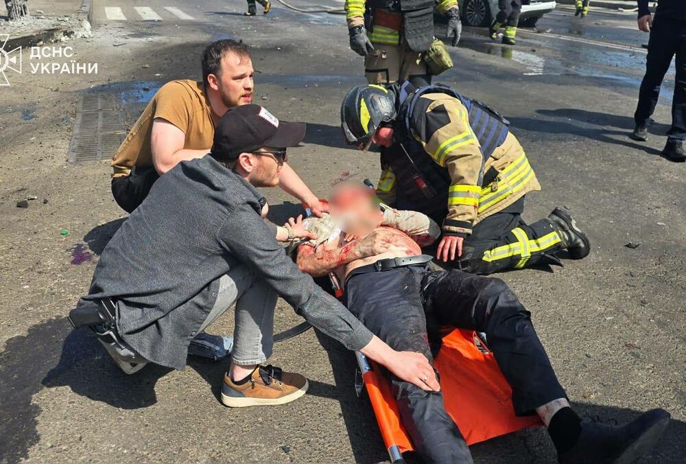 У лікарні помер чоловік, поранений під час обстрілу Харкова 22 квітня