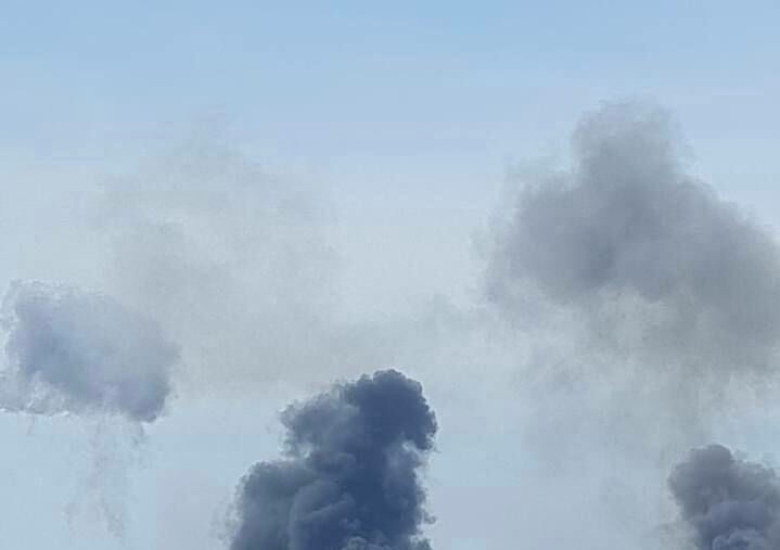 Россия бомбит Одессу: под новый ракетный обстрел попал аэропорт и мебельный завод 