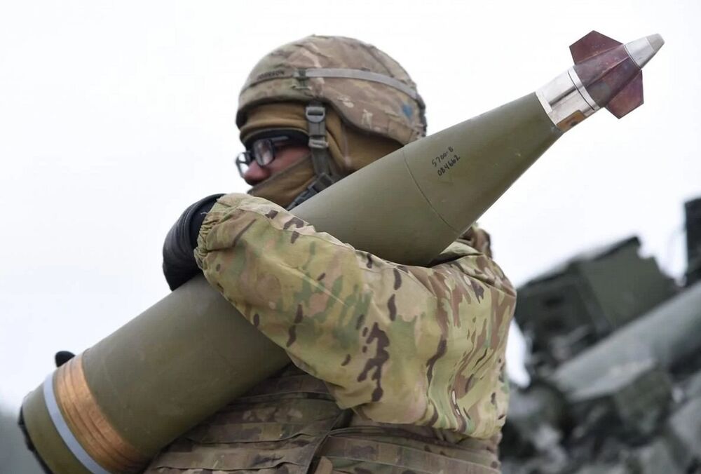 ЗМІ: США передали Україні надточні снаряди Excalibur