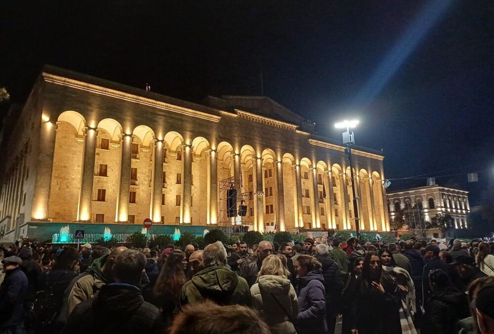 ЦИК Грузии пересчитывает бюллетени на пяти участках в каждом избирательном округе