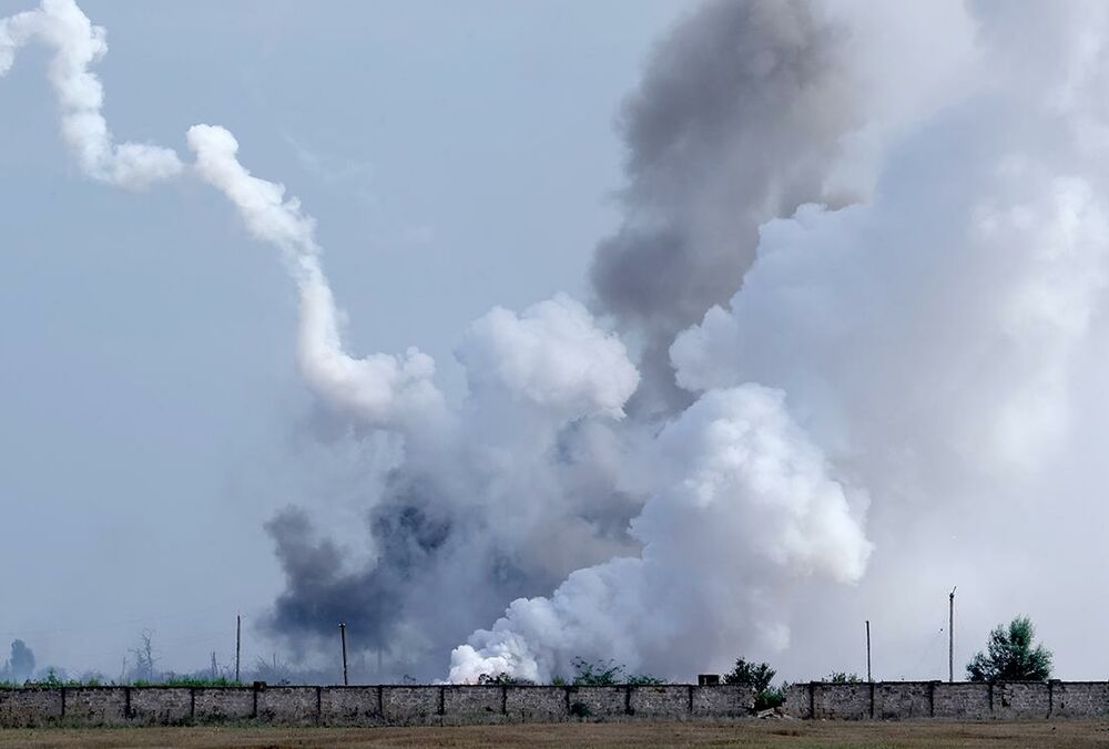 Серия взрывов в Джанкое: оккупанты отчитались о ”сбитии” ракеты 