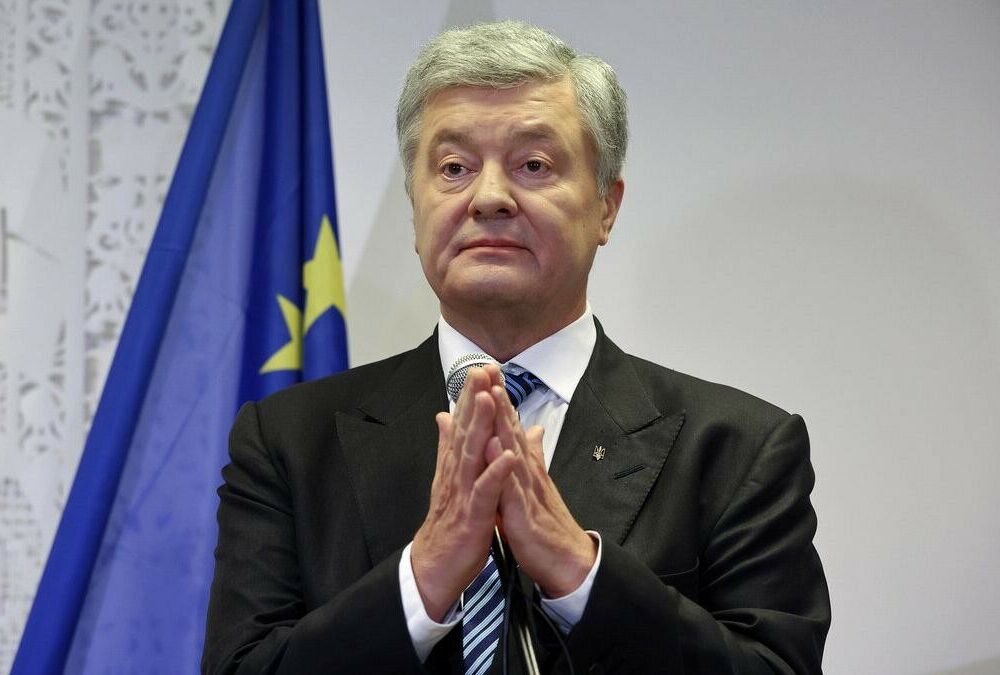 С третьей попытки: Порошенко удалось пересечь границу с Польшей С третьей попытки: Порошенко удалось пересечь границу с Польшей