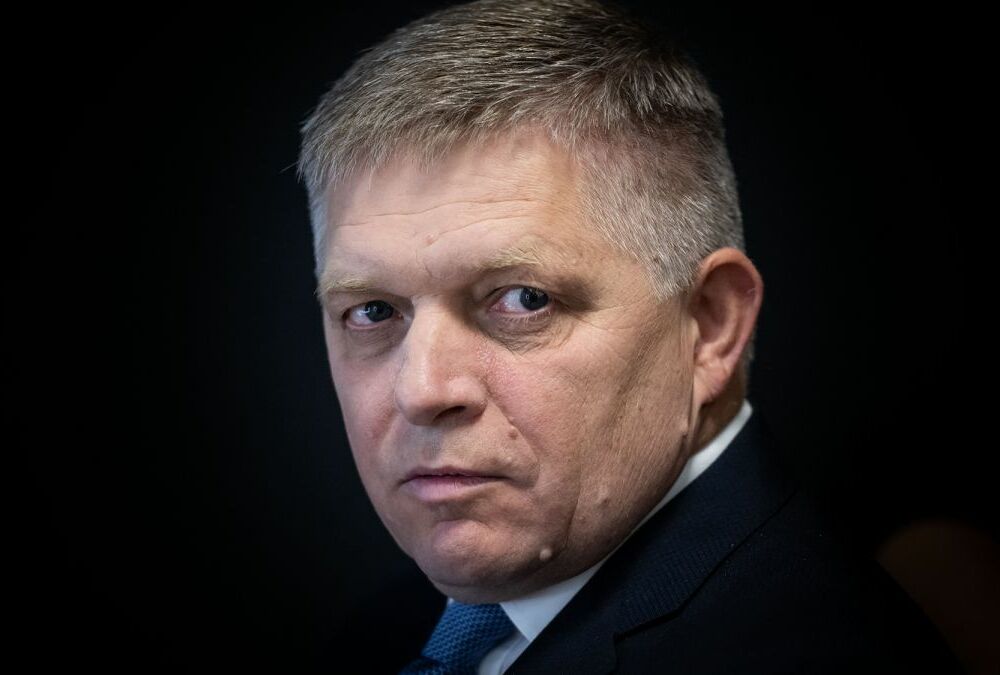 Фицо заявил, что война в Украине началась из-за ”разгула неонацистов”  Фицо заявил, что война в Украине началась из-за ”разгула неонацистов”