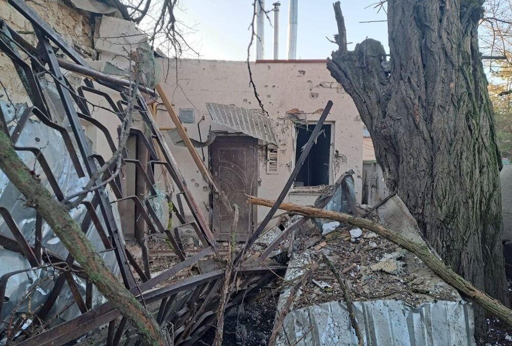 Ворог масовано обстріляв Чорнобаївку