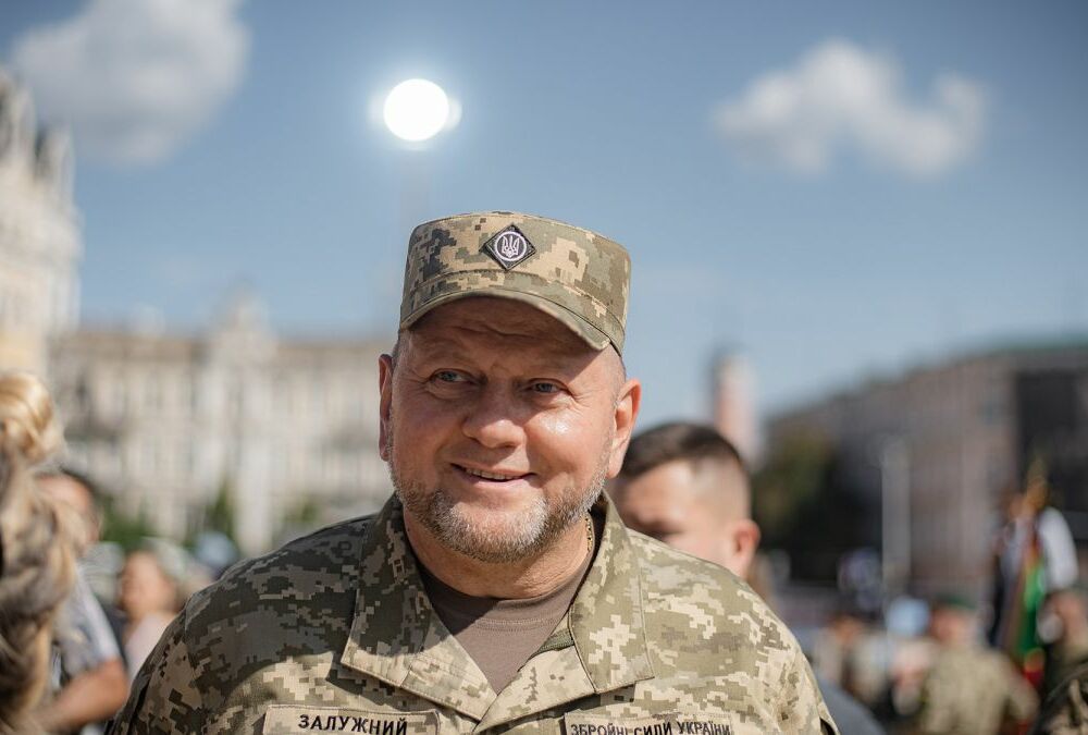 В Офисе президента выступили с жесткой критикой статьи Залужного: ”Мы добивались такого эффекта?”