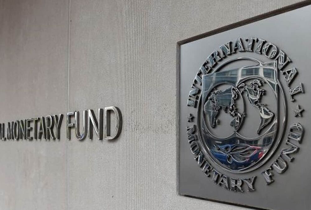 МВФ відклав анонсовану місію до Росії