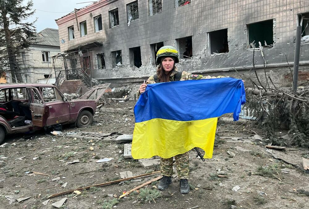 Российские захватчики обстреляли полицейский участок в Лимане