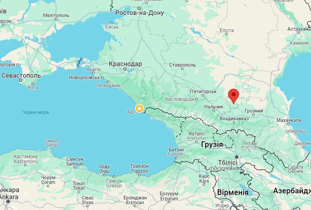 Щонайменше 3 дрони атакували російський аеродром ”Моздок”, з якого злітають бомбардувальники Ту