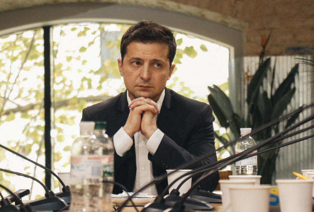 Польские журналисты позвали Зеленского в кафе ”на чебурек и разговор”