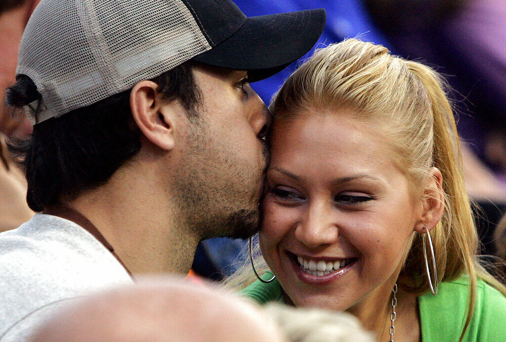 Енріке Іглесіас таємно одружився з відомою росіянкою