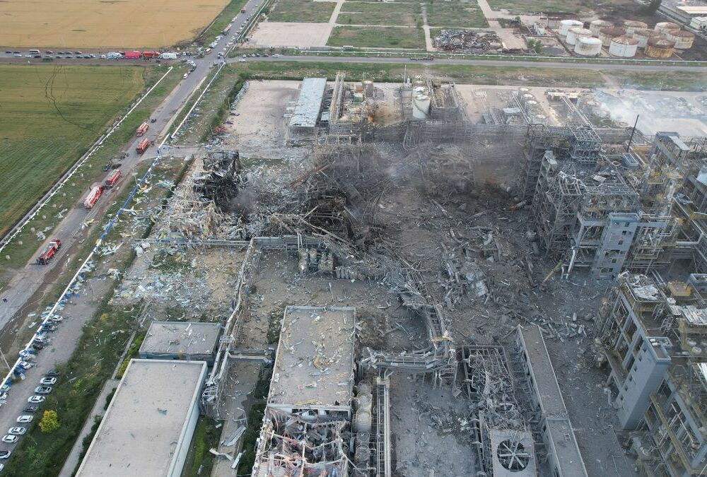 Взрывы на химзаводе в Китае: стало известно о погибших