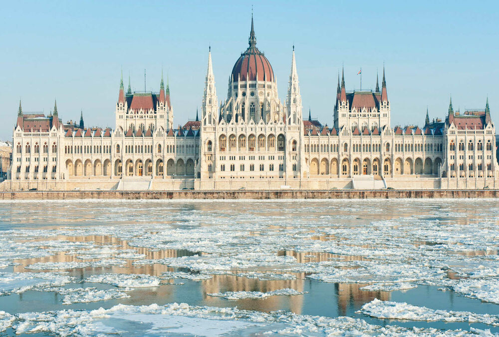 Венгрия внезапно сняла вето на начало переговоров о вступлении Украины в Евросоюз: что произошло