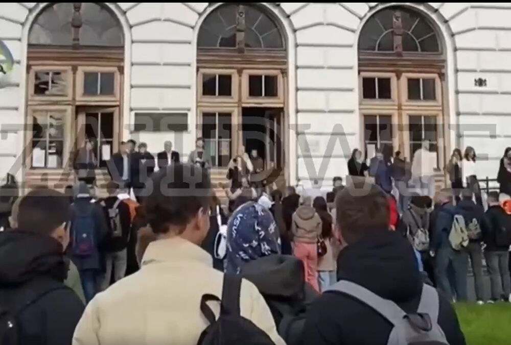 ”Геть!”: студенти Львівської політехніки вимагають звільнити Фаріон (відео)