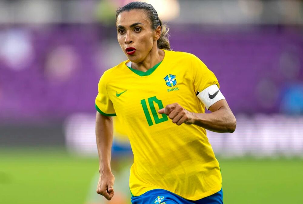 Звезда бразильского футбола объявила о завершении международной карьеры