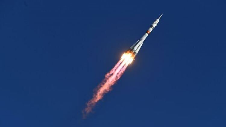 Россия будет шпионить за Украиной из космоса при помощи спутника, который запускает для Ирана Россия будет шпионить за Украиной из космоса при помощи спутника, который запускает для Ирана
