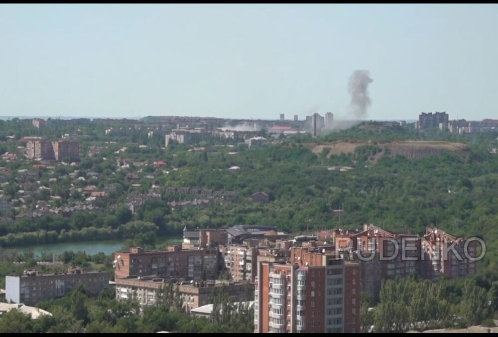 В оккупированном Донецке взрывы: есть сообщения о прилете