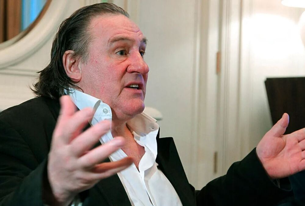 Депардьє знову постане перед судом за звинуваченням у зґвалтуванні