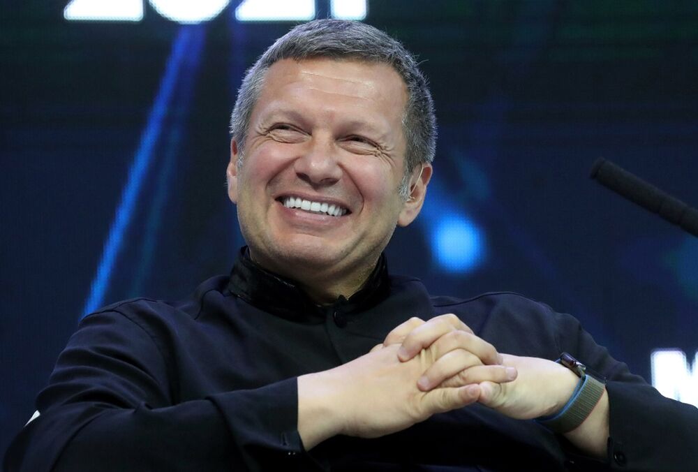 Путин наградил своего топ-пропагандиста Соловьева: СМИ узнали, за что именно Путин наградил своего топ-пропагандиста Соловьева: СМИ узнали, за что именно