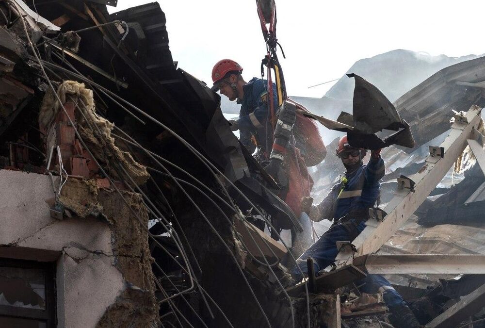 Из-за обстрела Киева столичные школы перешли на дистанционный режим работы