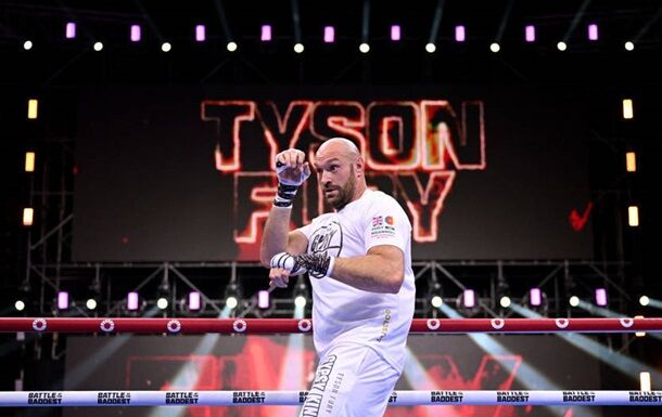 Фьюри вернулся к тренировкам после рассечения