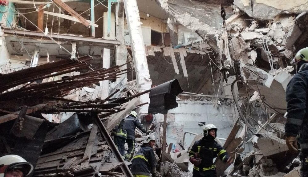 В Харькове в результате ракетного удара погибла мама известной украинской легкоатлетки В Харькове в результате ракетного удара погибла мама известной украинской легкоатлетки