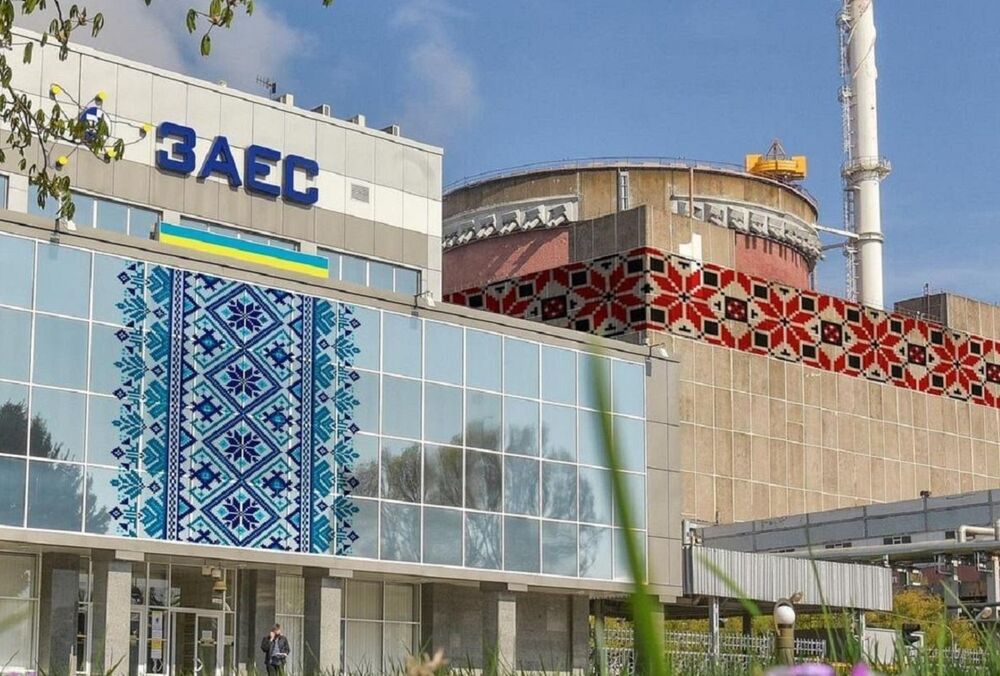 Разведка Британии: оккупанты установили на реакторах ЗАЭС огневые точки