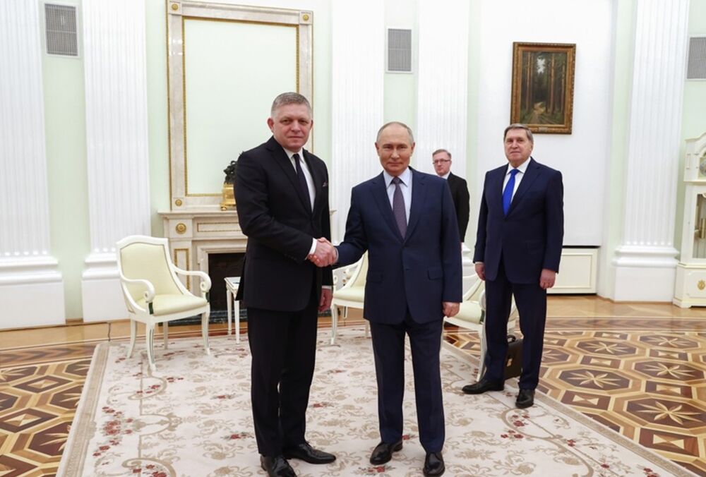 Словацкая оппозиция обвинила Фицо в государственной измене