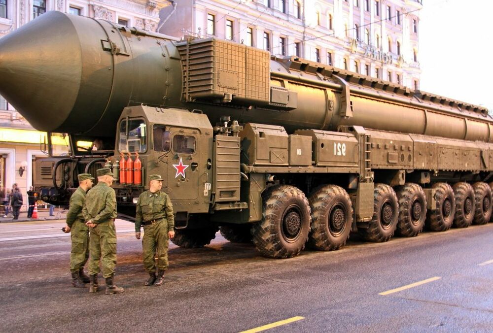 Весной в России обсуждали вероятность нанесения ядерного удара по Украине, - Newsweek