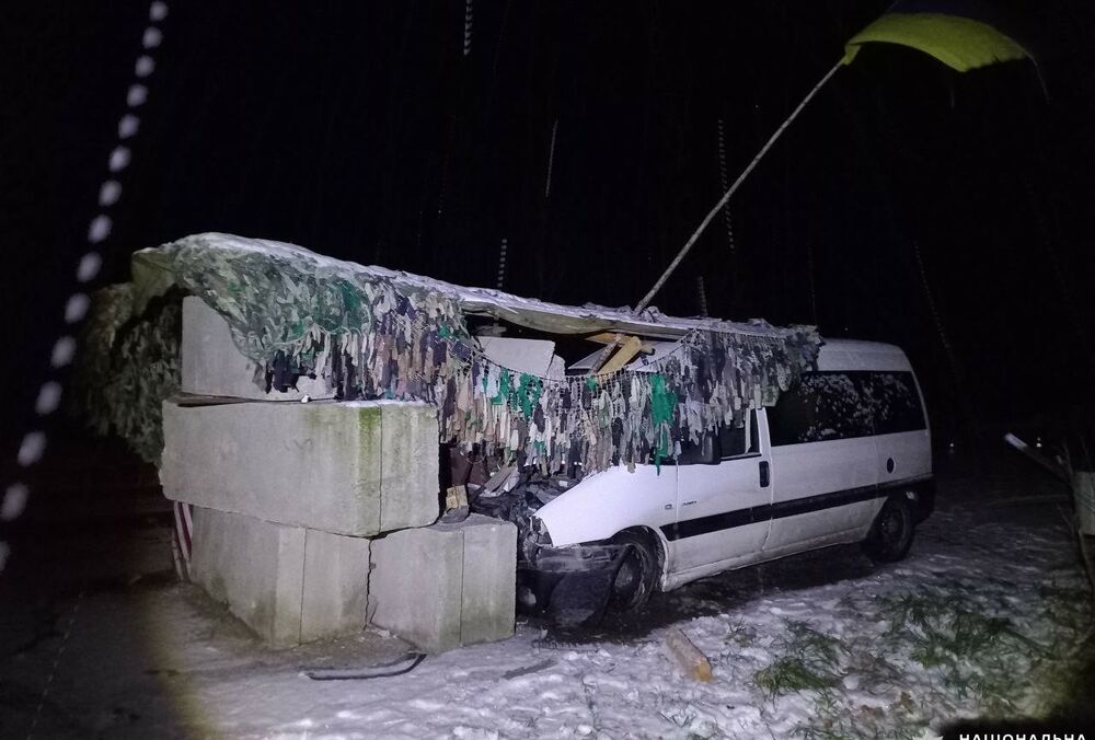 В Ровенской области автомобиль протаранил блокпост: много пострадавших (фото)