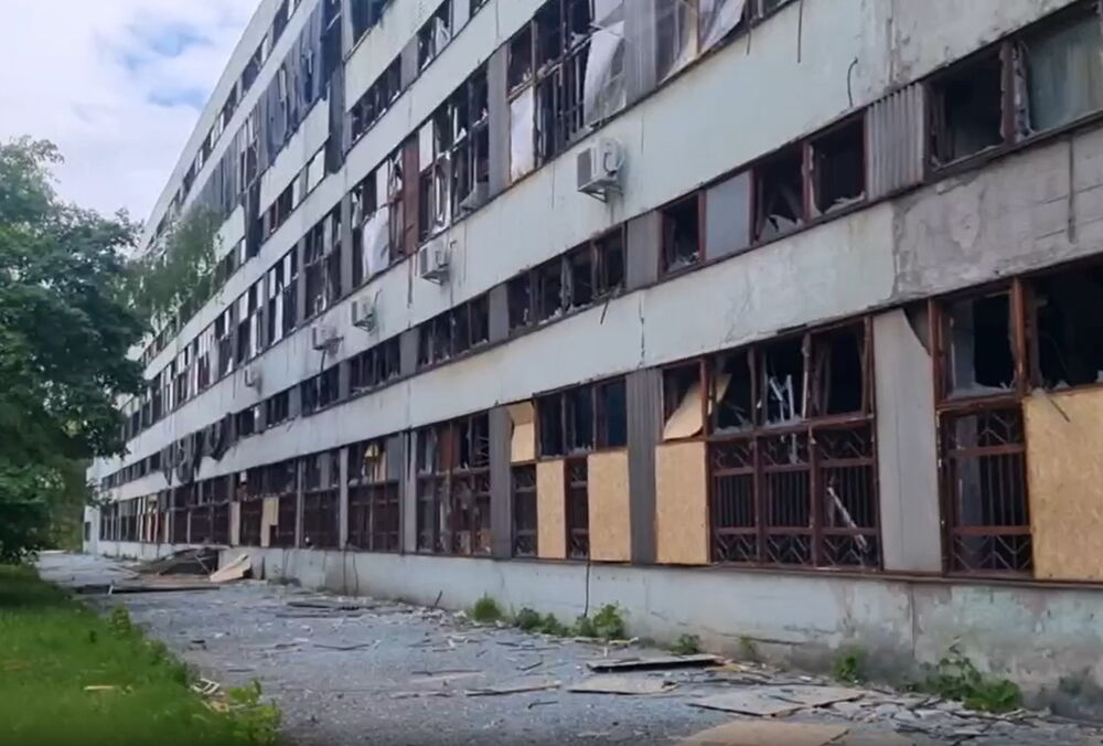 Вчерашний удар по ”ЛНР” пришелся по складу с боеприпасами: что скрыли оккупанты Вчерашний удар по ”ЛНР” пришелся по складу с боеприпасами: что скрыли оккупанты