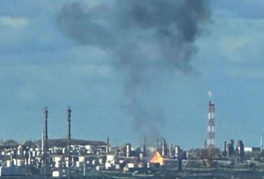 Морський експорт нафтопродуктів із Росії впав майже на 20% після українських ударів по НПЗ