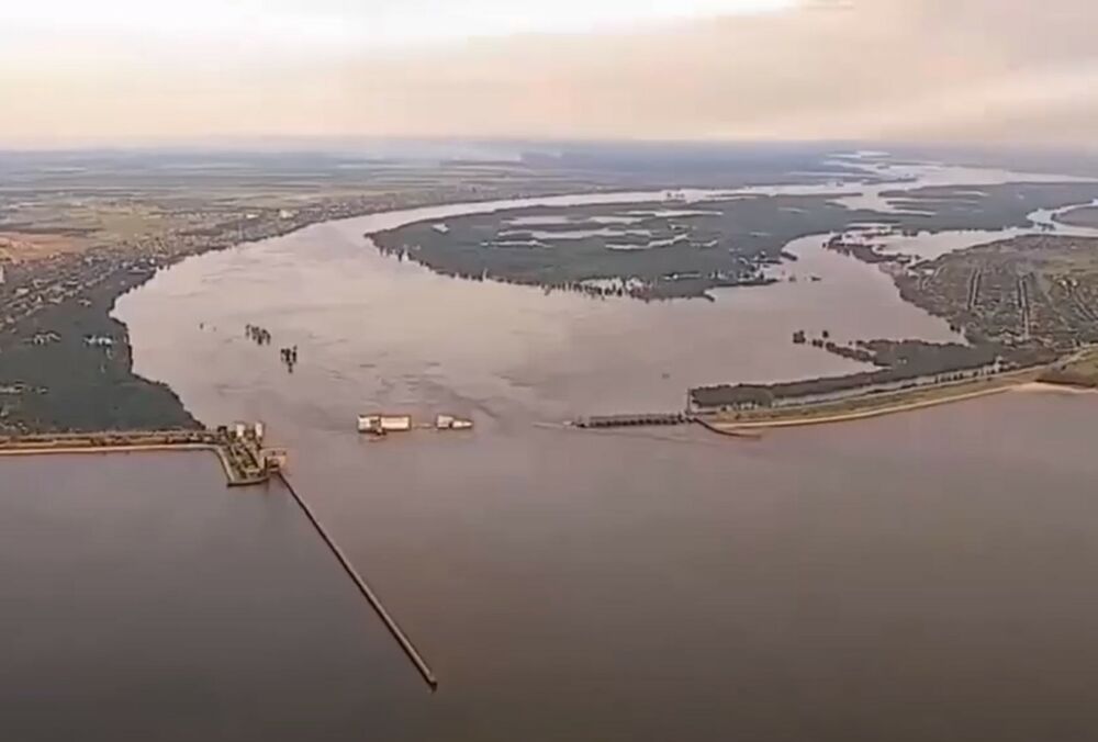 В Минобороны объяснили, зачем Россия взорвала Каховскую ГЭС