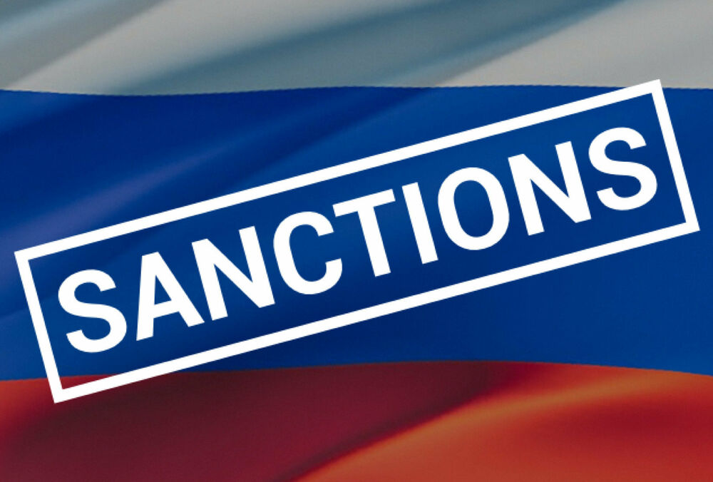 Санкции против России на саммитах ЕС продлевают без обсуждений, - журналист