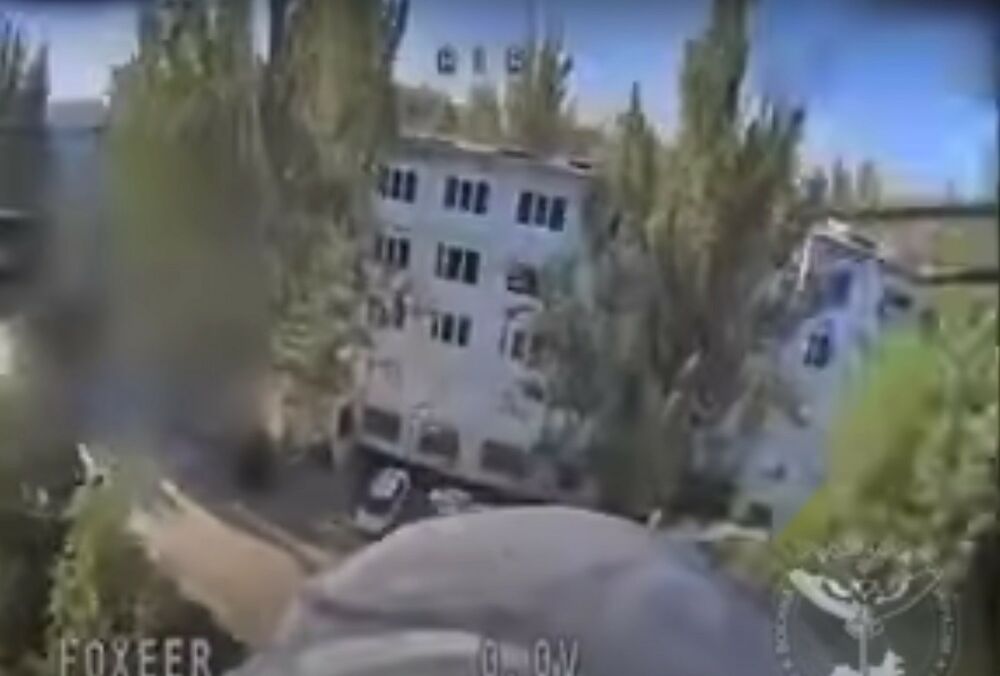 В разведке показали момент удара по полицейскому участку окупантов в Энергодаре