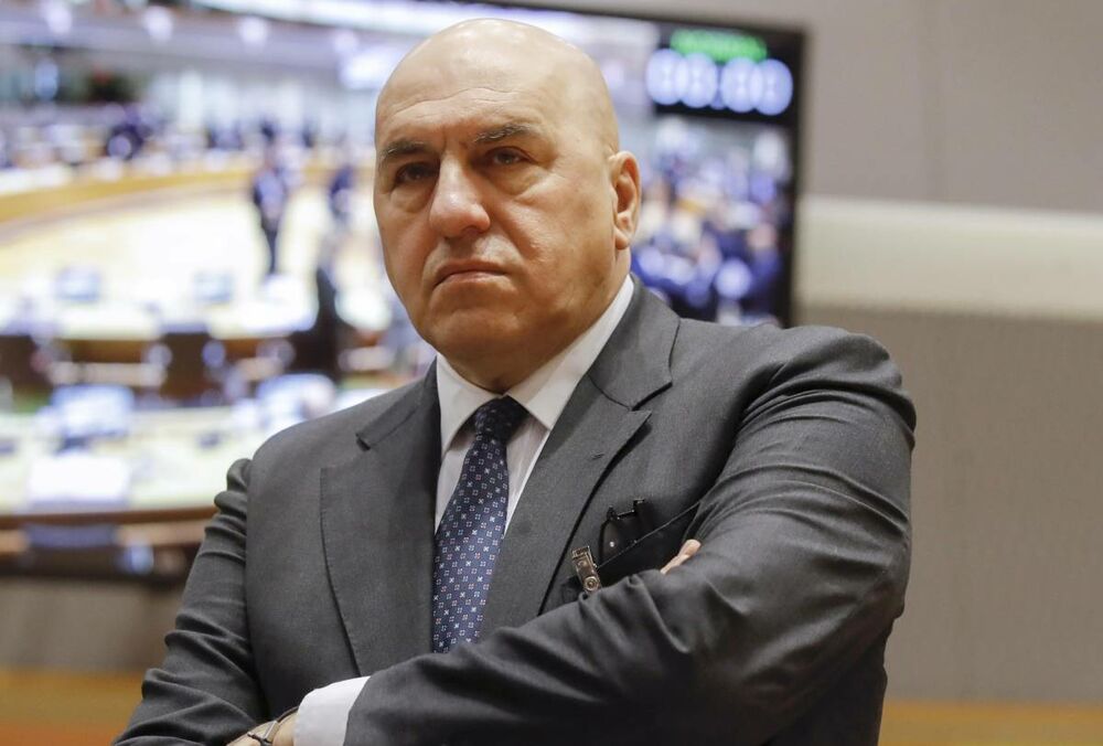 В Минобороны Италии считают, что весной ”начнется диалог” Украины и России  В Минобороны Италии считают, что весной ”начнется диалог” Украины и России