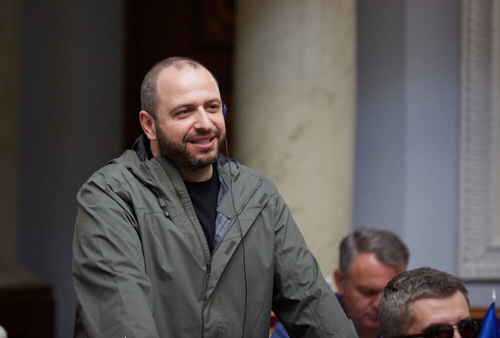 Визит Умерова во Францию отменен: стала известна причина