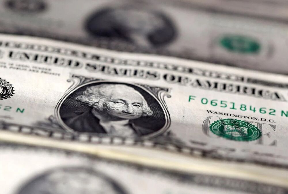 Эксперт поделился ожиданиями о курсе доллара в апреле