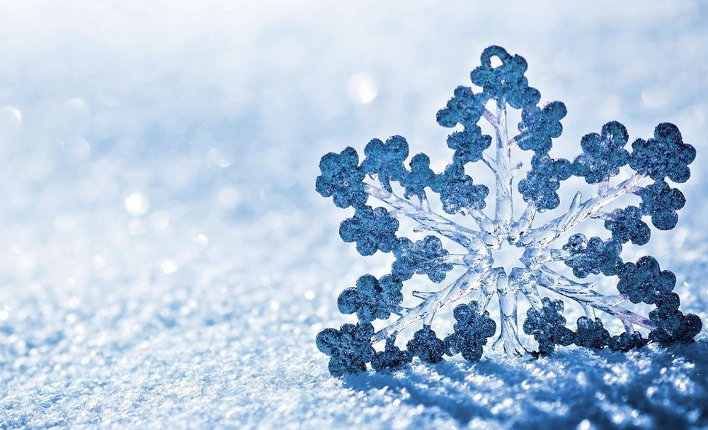 В Украину идут грозы с сильным ветром и снегом