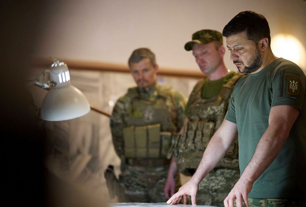 Зеленский собрал Ставку верховного главнокомандующего