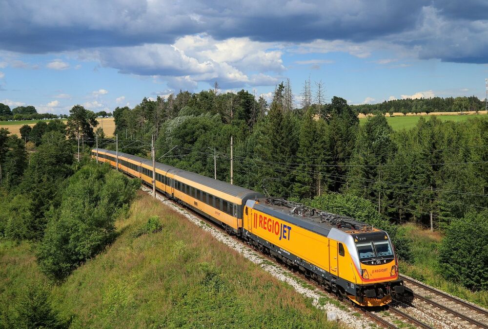 Чешский перевозчик RegioJet в марте запустит поезд Чоп-Прага