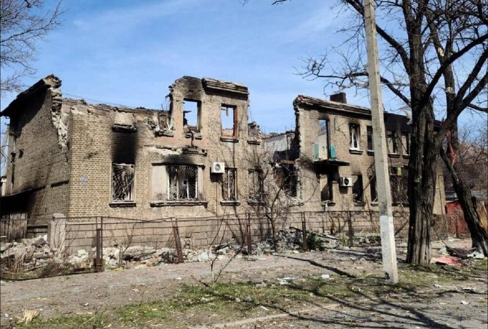 Оккупанты в Мариуполе начали вывозить на полигон трупы вместе с мусором  Оккупанты в Мариуполе начали вывозить на полигон трупы вместе с мусором