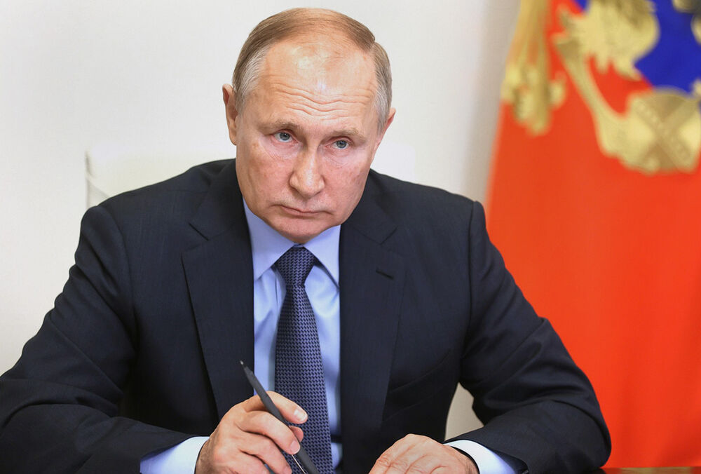 Зеленский хочет провести референдум по Донбассу: в Кремле ответили 