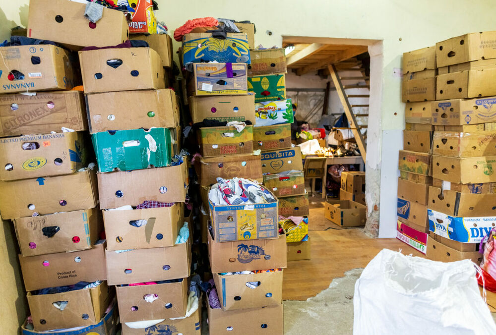 Войска РФ обстреляли конвой с гуманитарной помощью для жителей Луганской области 