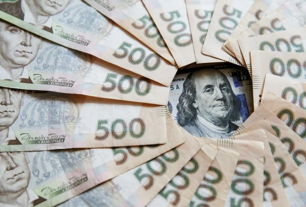 ПриватБанк увеличил лимиты на снятие наличных в банкоматах