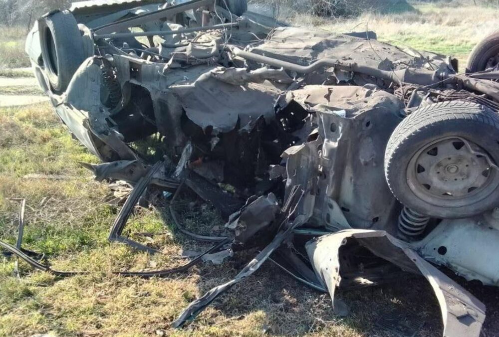 В Скадовске взорвали автомобиль с российскими офицерами