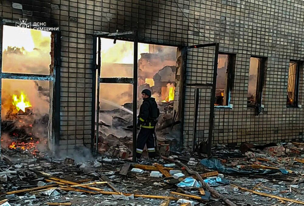 У Сумах після ракетної атаки росіян, ймовірно, є постраждалі